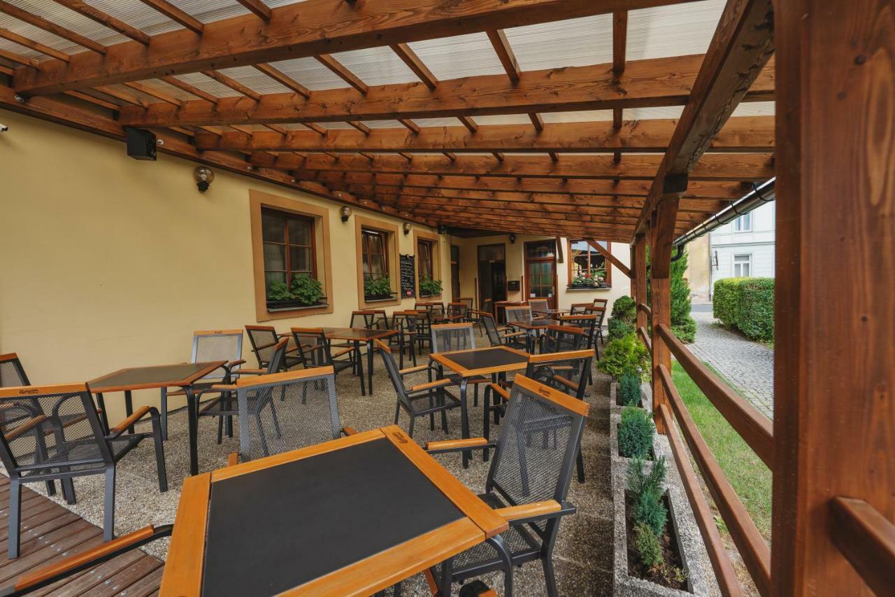 Javorník Hotel Taverna מראה חיצוני תמונה